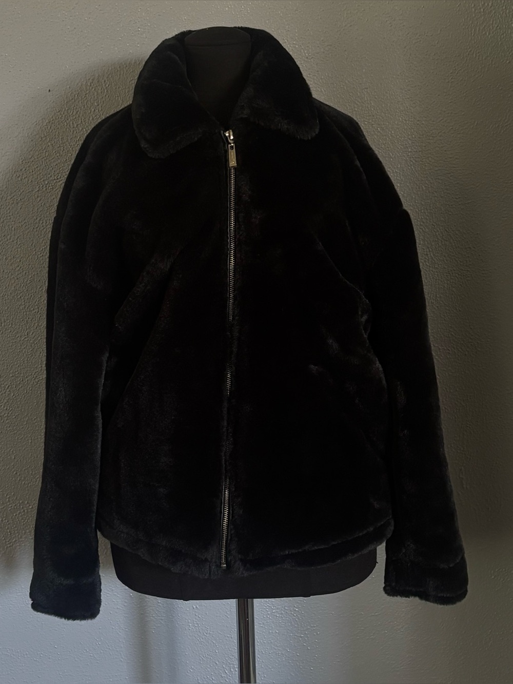 JouJou Black Faux Fur Zip-Up Jacket Womens Size S
